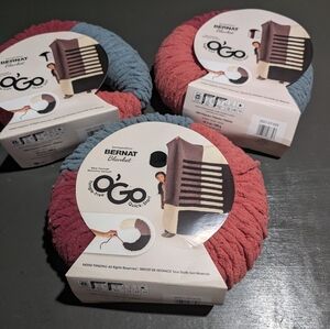Yarnspirations Bernat Blanket O'Go Yarn in Red/Grey (3) Ct New